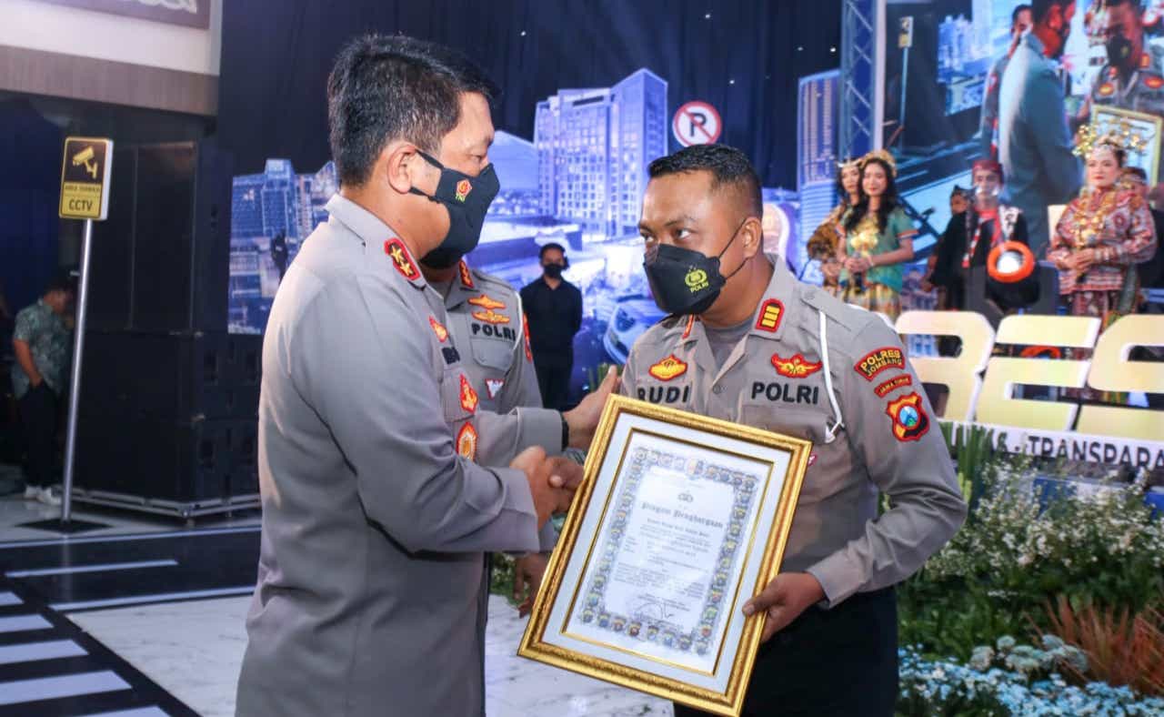 Top, Satlantas Polres Jombang Raih Penghargaan dari Kakorlantas