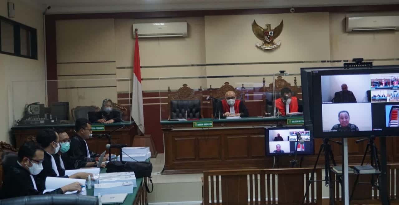 Dua Terdakwa Perkara Dugaan Suap Hakim Itong Dituntut 4 Tahun Penjara