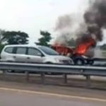 Mobil Xenia Terbakar di Tol Jombang, Begini Kondisi Dua Penumpang