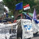Buruh Ekspedisi SiCepat Ekspres Jombang Turut Demo Tuntut Upah Sesuai UMK