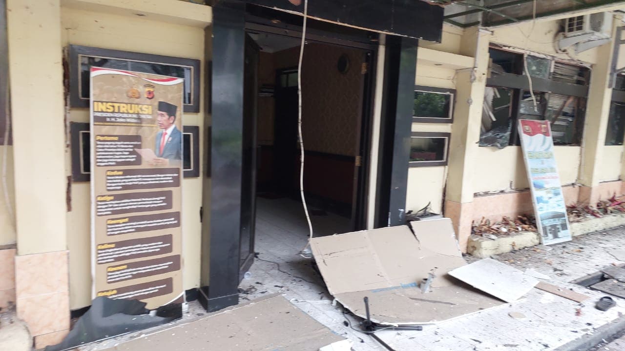 Korban Bom Bunuh Diri di Polsek Astanaanyar Kota Bandung 11 Orang, Pelaku Tewas