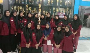 Lihat Tuh Tim Patroli Keamanan Sekolah Putri MAN 4 Jombang Juara LKBB di Mojokerto