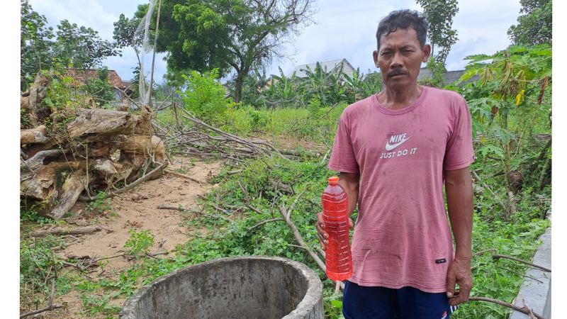 Air Sumur Warga Tuban Jawa Timur Berubah Warna Merah Darah
