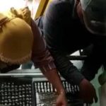 Terekam CCTV, Dua Orang Diduga Mencuri Kalung di Toko Emas Tuban Viral