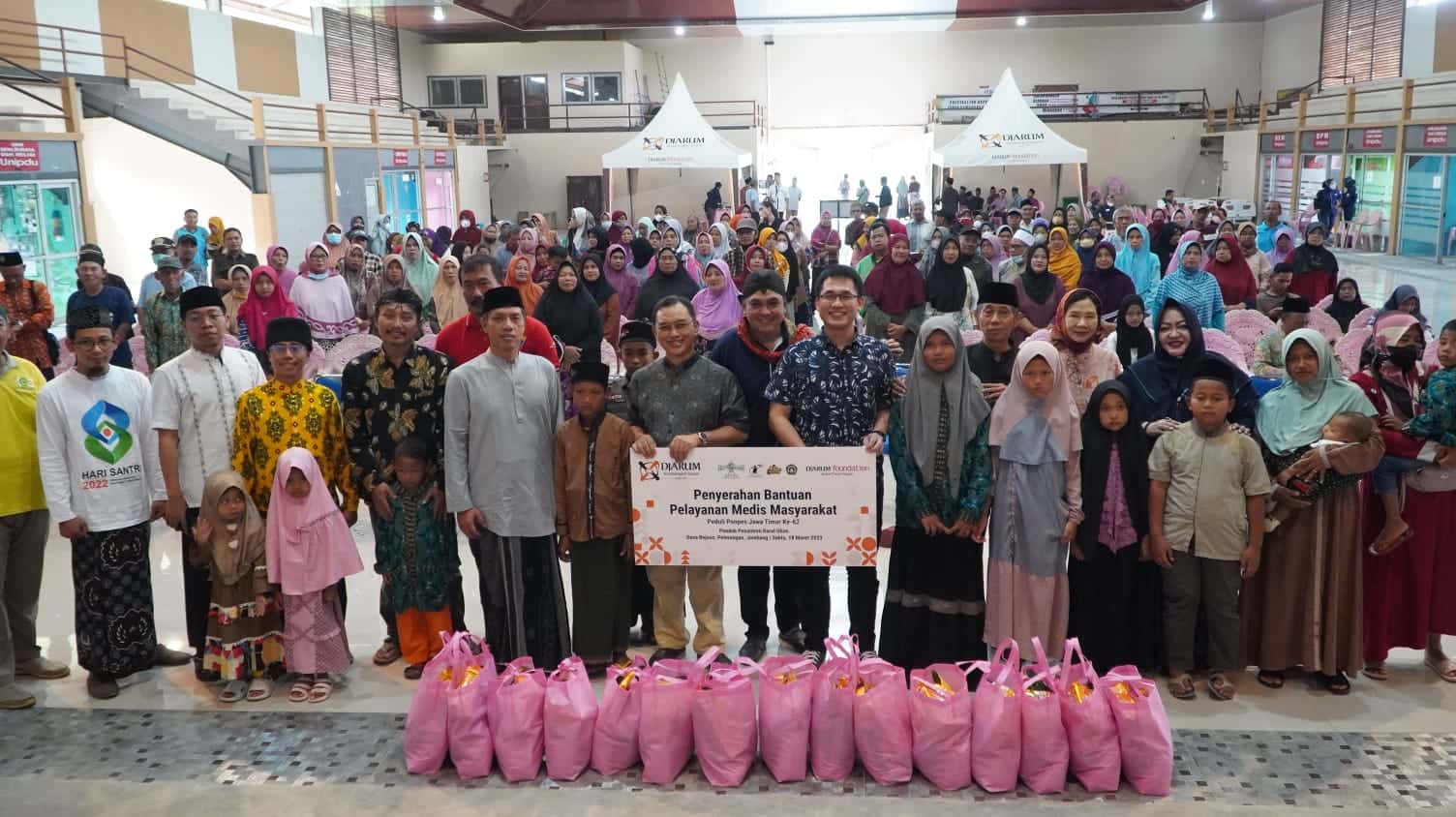 Ratusan Warga Ikuti Pelayanan Medis Djarum Sumbangsih Sosial di PPDU Jombang