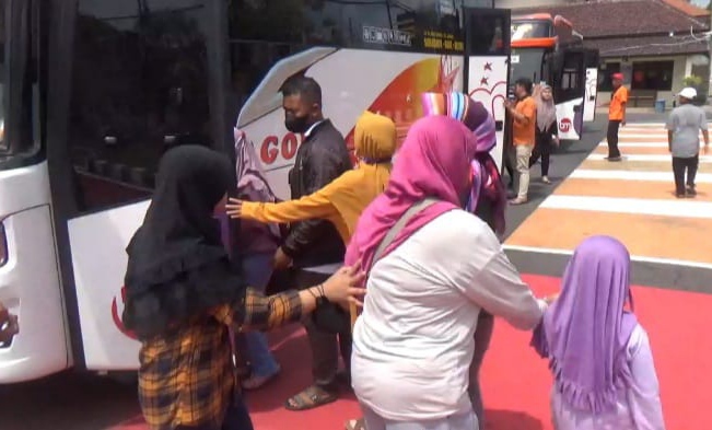 Juliati Pilih Ikut Program Balik Lebaran Gratis Jombang ke Surabaya karena Bus Penuh