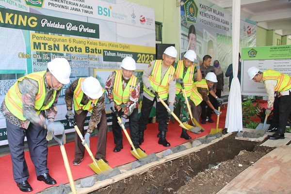 Madrasah Tsanawiyah di Kota Batu Bangun 6 Kelas Digital Senilai Rp2,8 Miliar