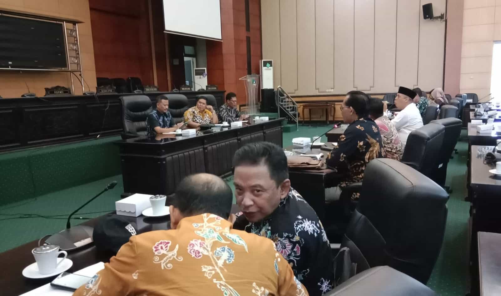 BKAD di Jombang Bersama 18 Kepala Desa Datangi Kantor Wakil Rakyat Sampaikan Ini