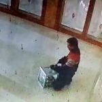 Seorang Lelaki Terekam CCTV Berbuat Dosa di Dalam Masjid di Jombang, Lihat Aksinya