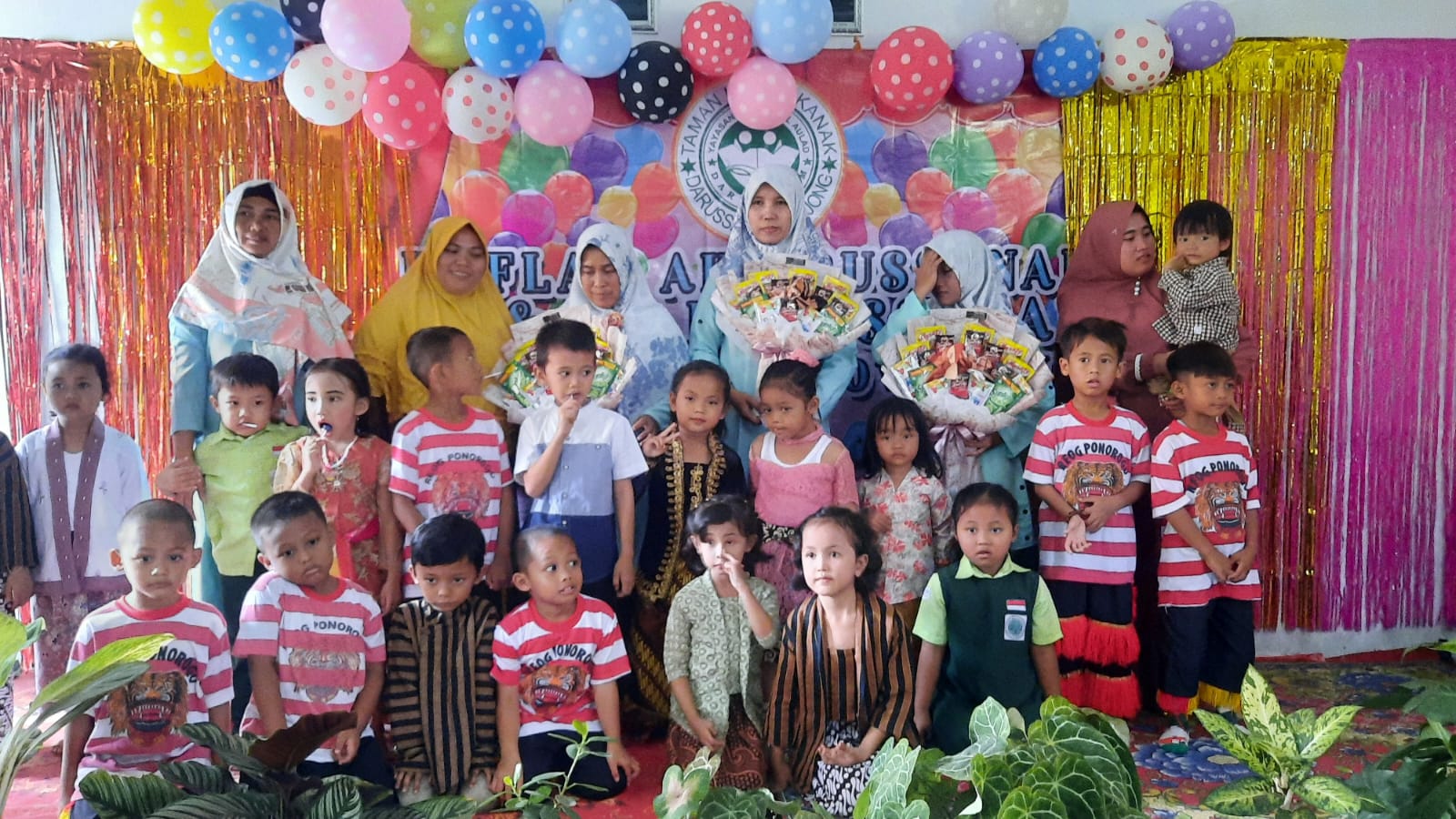 TK & KB Darussalam di Desa Bejijong Mojokerto Wisuda Murid, Yuk Lihat Foto Anak-anak Ini