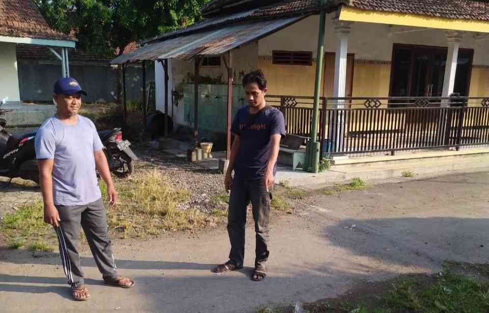 Parkir Depan Rumah di Jombang, Mobil Pikap Muat Ban Vulkanisir Hilang