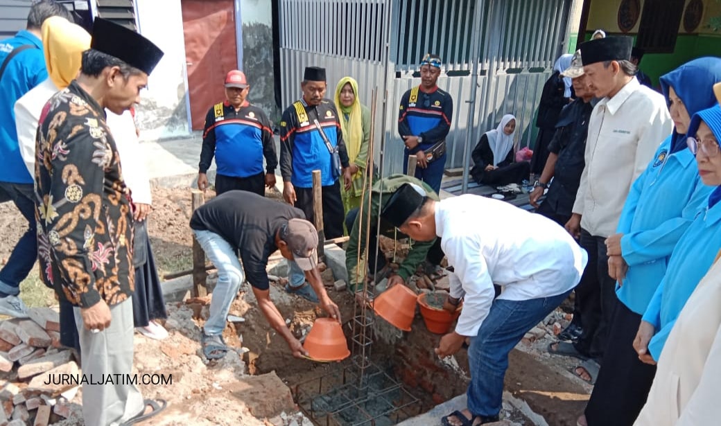 Warga Shiddiqiyyah Jombang Bangun Rumah Layak Huni Hasil Gotong Royong Jemaah