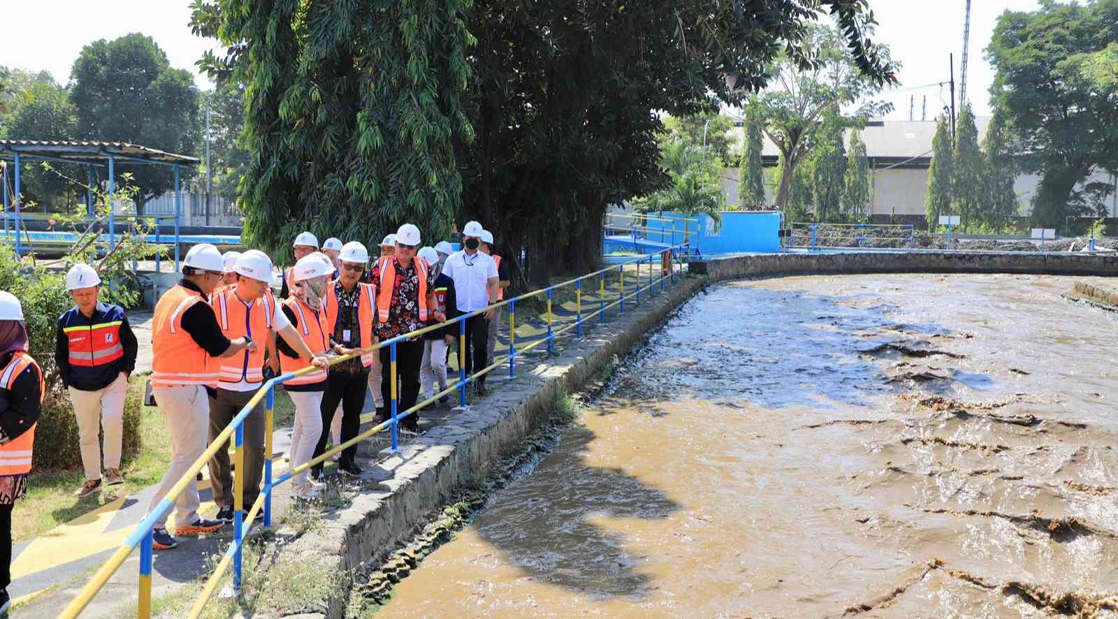 Eri Cahyadi Tinjau Pengelolaan Air Limbah Terpadu Kawasan SIER di Surabaya, Ini Katanya