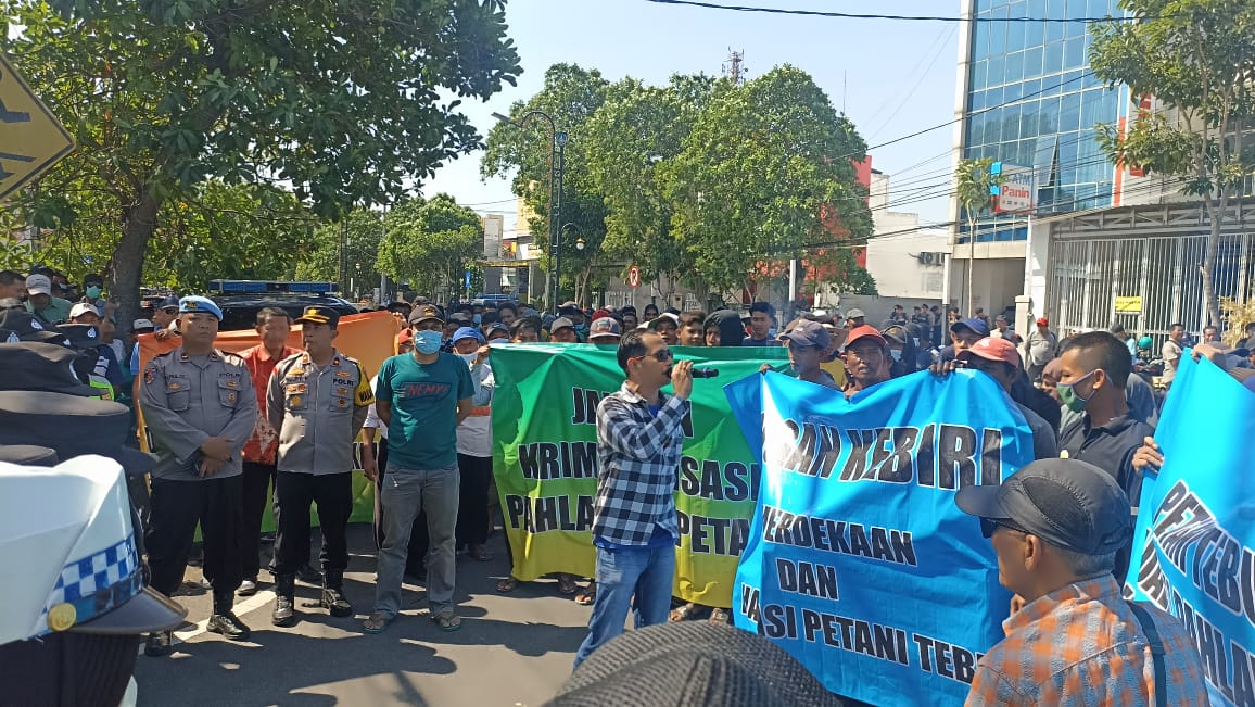 Demo Penangguhan Penahanan Tersangka Kasus Pupuk Subsidi di Jombang Tidak Dikabulkan