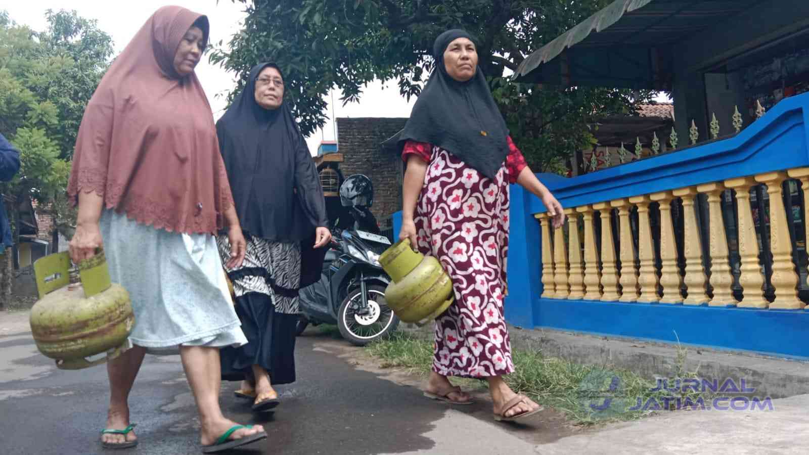 Gimana Nih, Emak-Emak Kesulitan Beli Gas Elpiji 3 Kg di Jombang