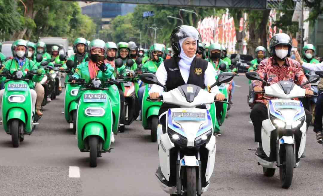 Khofifah Terbitkan Keputusan Gubernur Tarif Ojol dan Taksi Online di Jawa Timur