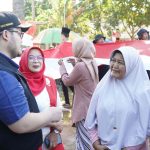 Cerita Penjahit Bendera Merah Putih 1000 Meter yang Dikirab 1.250 Warga Kediri