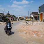 Proyek Pembangunan Jalan Menuju Jembatan Jongbiru Kediri Selesai Akhir Tahun