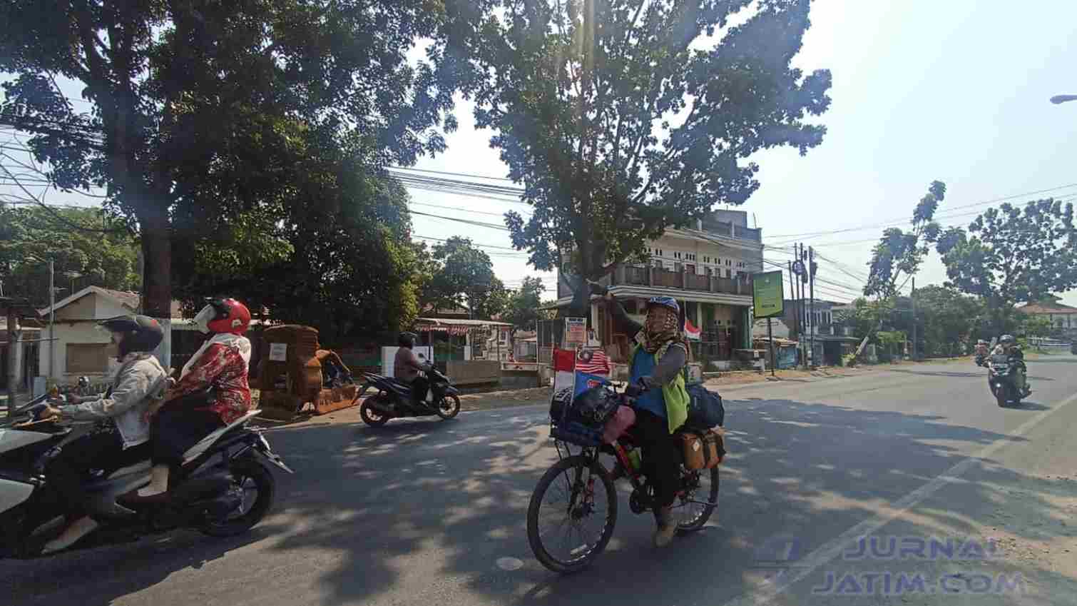 Cerita Yunus Mengayuh Sepeda Demi Naik Haji, Tiba di Jombang Langsung Ziarah Tebuireng
