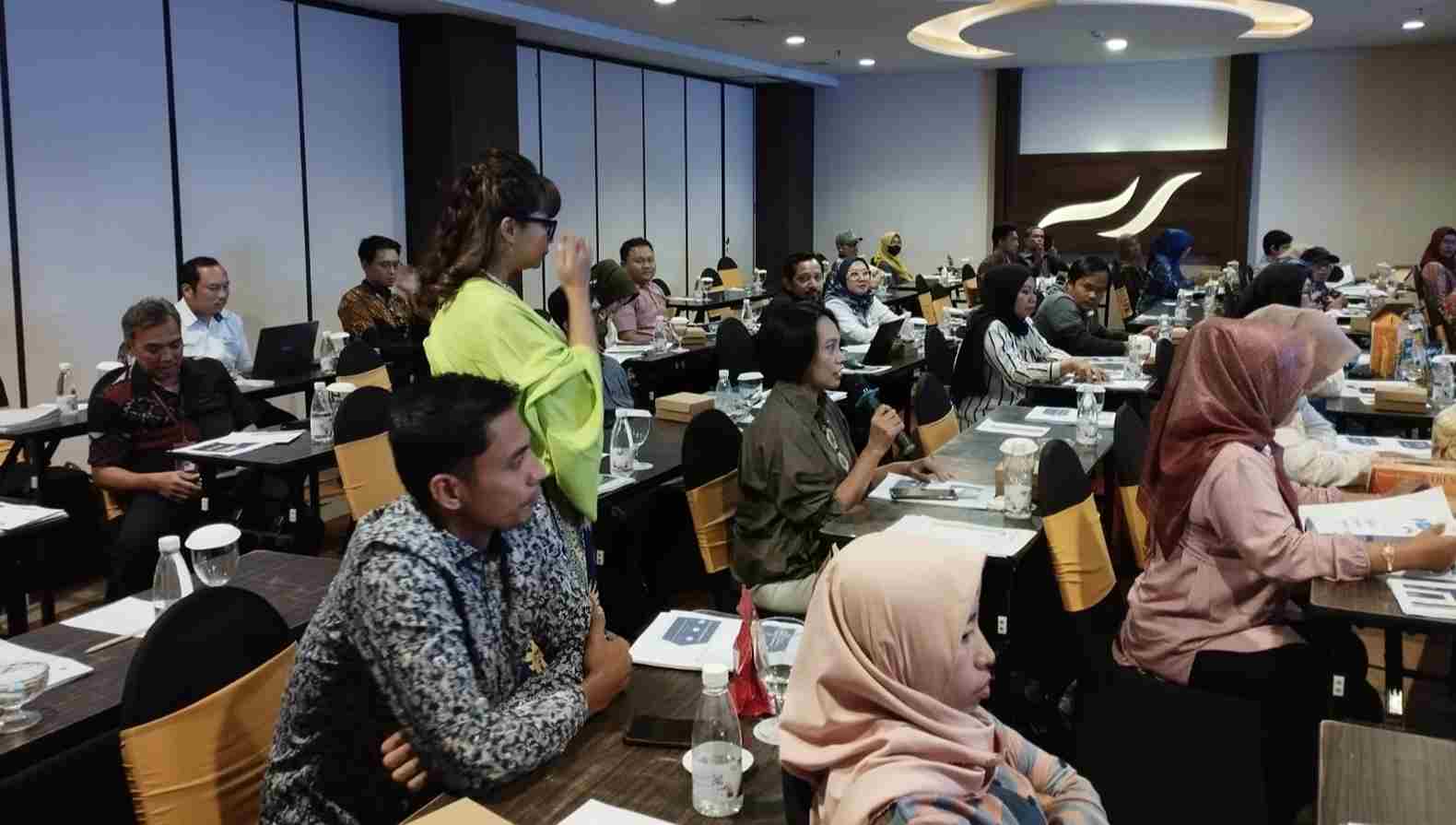 35 UMKM Binaan Perusahaan Diajari Komunikasi Bisnis Hingga Ekspor di Surabaya