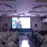 Sosialisasi Pemilih Pemula KPU Jombang di Hari Santri Melalui Nobar Film Ini