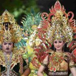 Tampilan dan Kostum Peserta Kediri Nite Carnival 2023 Pukau Ribuan Masyarakat