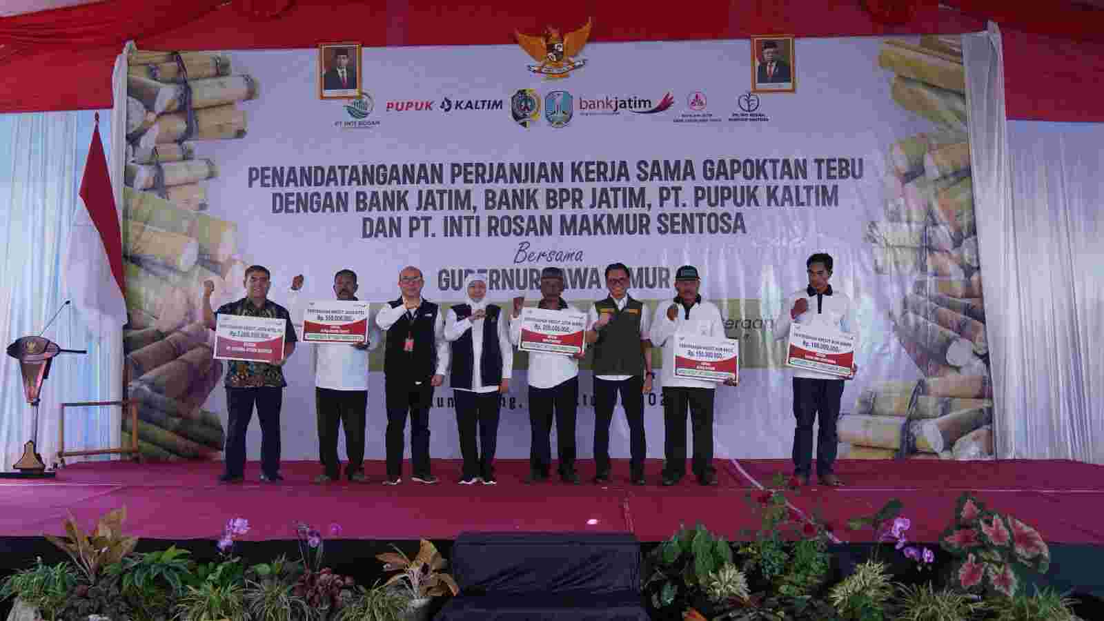 Bank Jatim Kucurkan Kredit untuk Gapoktan Tebu Tulungagung