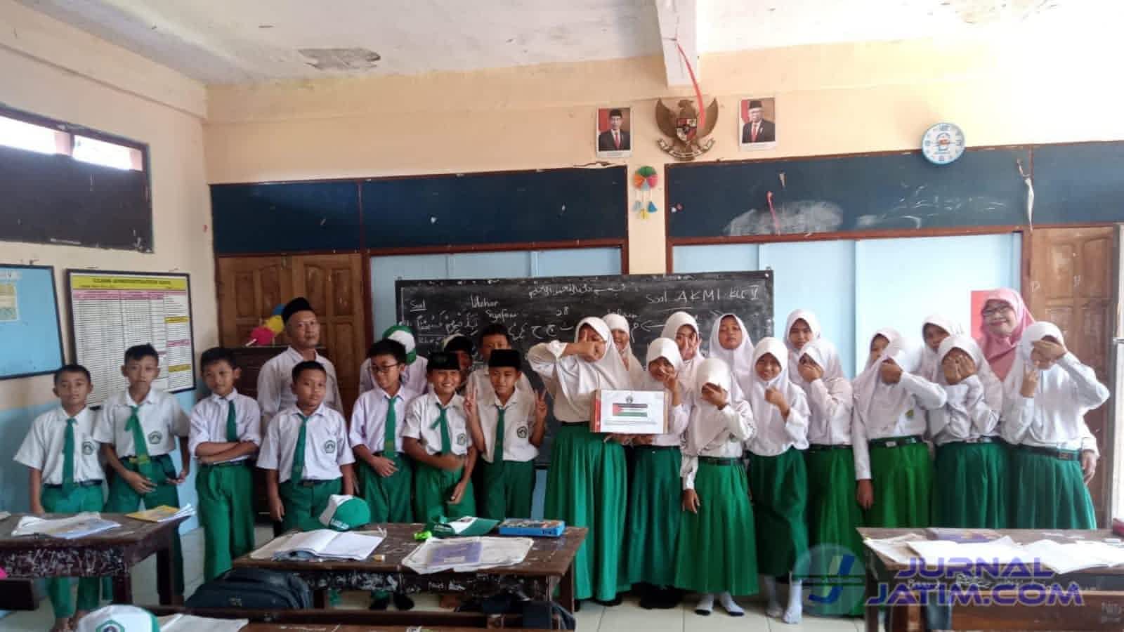 Donasi untuk Palestina dari Uang Saku Murid MI di Jombang Terkumpul Rp1,3 Juta