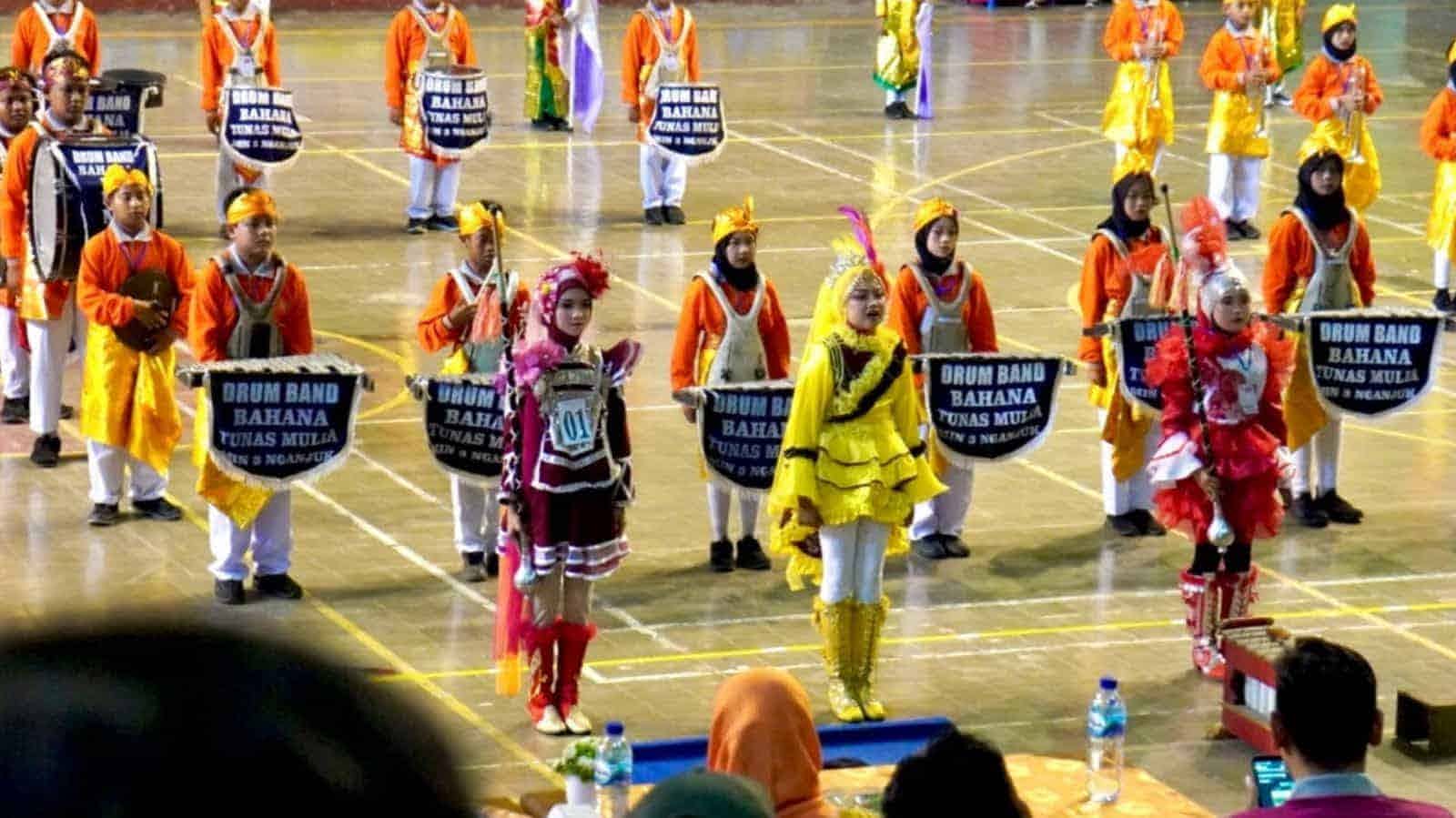 61 Kelompok Pelajar Ikut Kompetisi Drum Band di Nganjuk