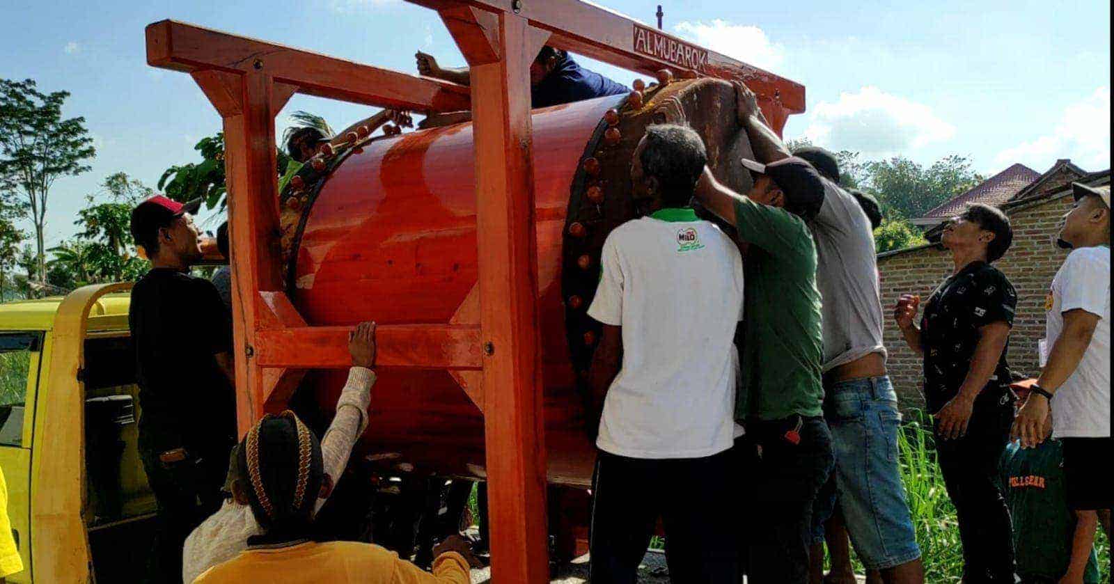 Tradisi Islami Kirab Beduk Keliling Kampung Masih Dilestarikan Warga di Kediri
