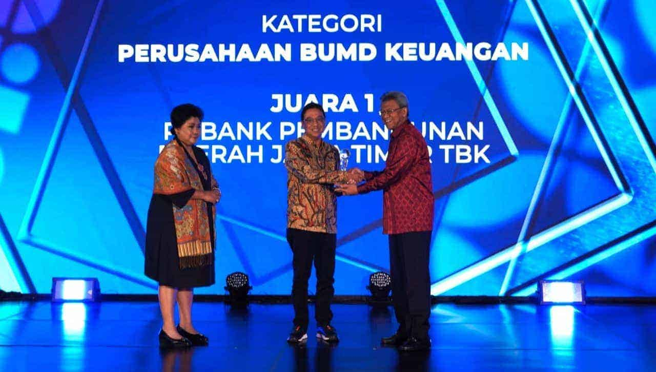 Bank Jatim Raih Juara Satu ARA 2022 Kategori BUMD Keuangan