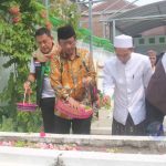 Masa Kampanye Pilpres, Mahfud MD Ziarah Makam Kiai Wahab dan Gus Dur Jombang
