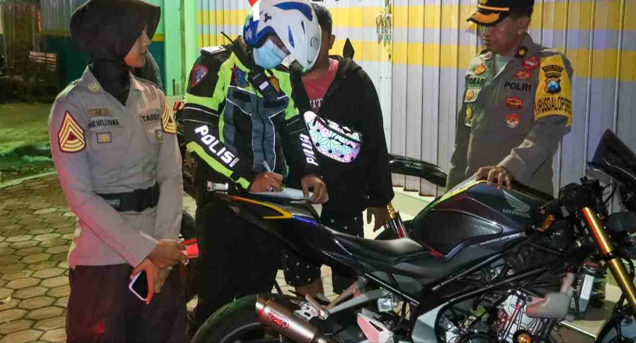 Patroli Rutin, Polisi di Jombang Temukan Motor Knalpot Brong, Lihat yang Dilakukan Petugas