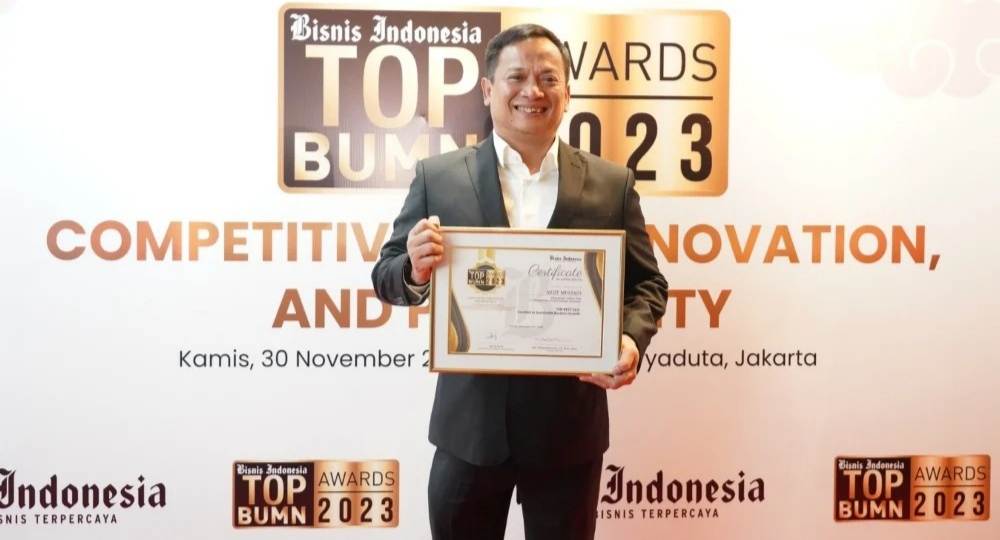 Bukukan 14,8 Juta Nasabah, Arief Mulyadi Dianugerahi The Best CEO