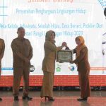 75 Lembaga Perusahaan, Sekolah Hingga Desa di Mojokerto Diganjar Penghargaan