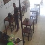 Karyawan Kedai Mie di Jombang Kemalingan Ponsel, Pelaku Terekam CCTV