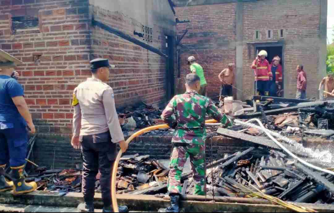 Tabung Gas Elpiji Meledak, Rumah Nenek di Tulungagung Ludes Terbakar