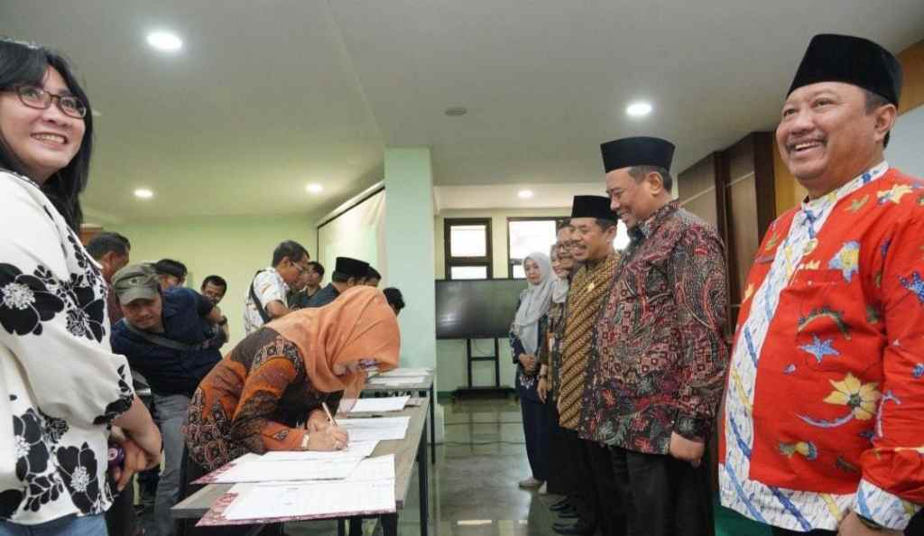 Kemenag Jatim Teken Kontrak Konstruksi Pembangunan Gedung Pembiayaan SBSN 2024