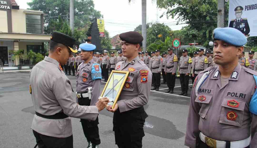 Dipecat dari Polri di Kediri, Foto Briptu Andying Dicoret