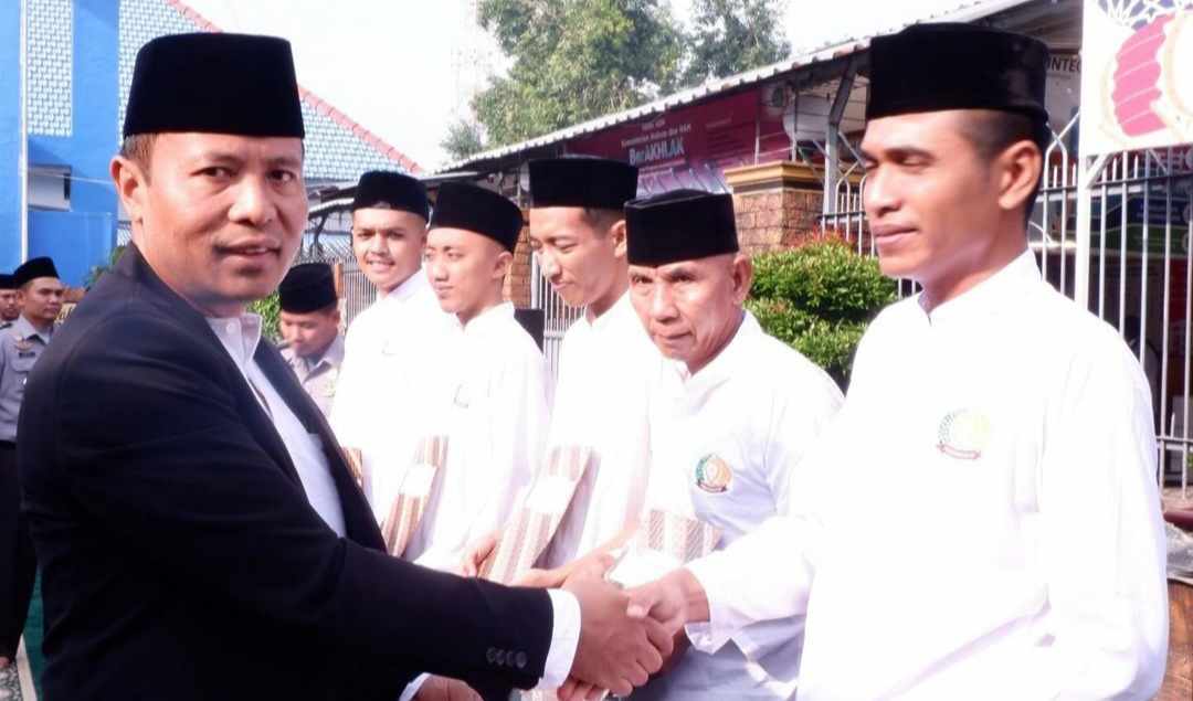 Terima Remisi Idulfitri, Enam Orang Napi Lapas Jambang Langsung Bebas