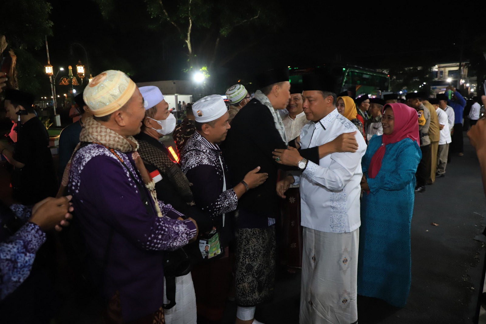 Satu Jemaah Haji Asal Jombang Sedang Berjuang Kembali ke Tanah Air, Mohon Doanya!