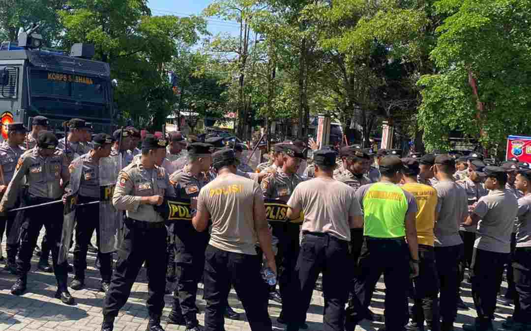 Dua Kelompok Polisi Bersitegang di Lapangan GOR Bung Karno Nganjuk, Ternyata