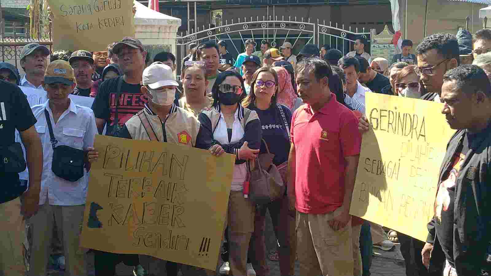 Kantor Partai Gerindra Kota Kediri Digeruduk Kader, Ancam Boikot, Ini Pemicunya