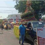 Karnaval Mobil Hias Semarakkan HUT ke 79 RI di Jombang, Angkat Beragam Hasil Bumi