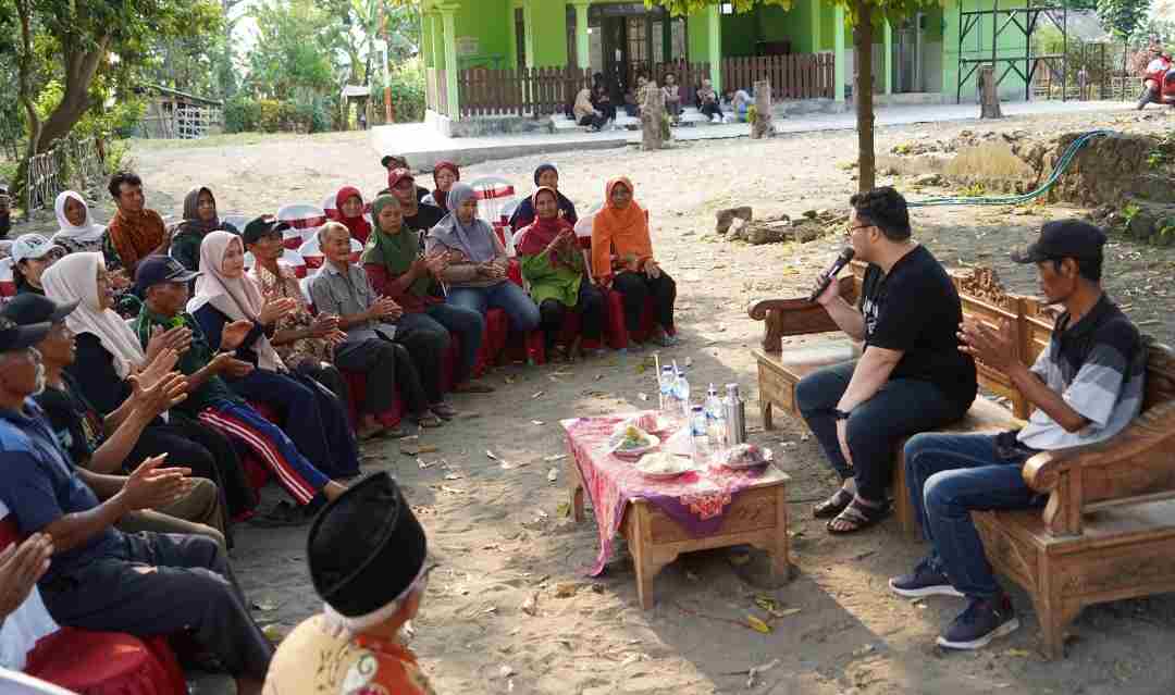 Warga Kampung Onggoboyo Kediri Keluhkan Air Bersih dan Akses Jalan ke Dhito