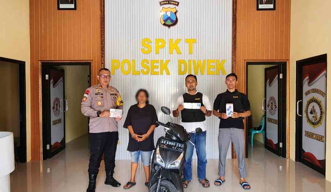 Emak-emak Bobol Rumah Warga Jombang saat Salat Magrib, Bawa Kabur Perhiasan dan Motor