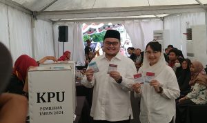 Pilkada Kediri 2024, Calon Bupati Dhito dan Istri Mencoblos di TPS 10