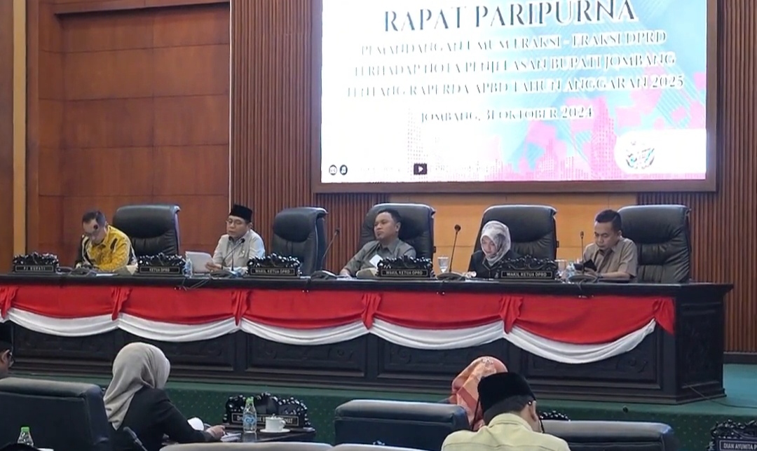 Fraksi-Fraksi di DPRD Jombang Sampaikan Pandangan Terkait R-APBD 2025