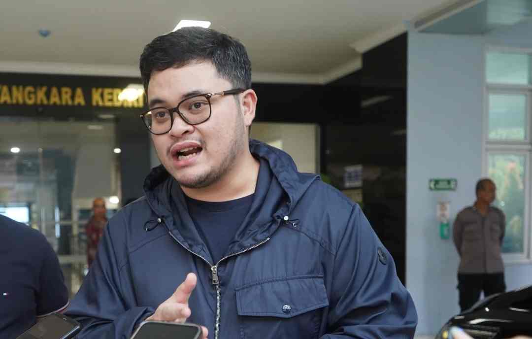 Dhito Jenguk Korban Selamat Pembantaian Sekeluarga di Ngancar Kediri, Begini Kondisinya