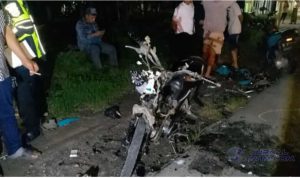 Dua Motor Adu Banteng di Jombang, 1 Tewas 2 Orang Luka Parah Bau Alkohol